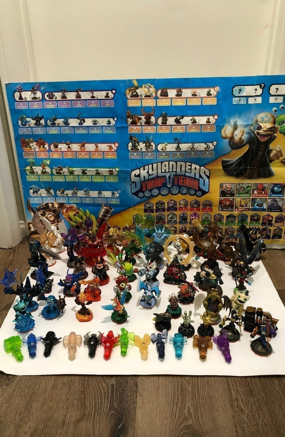 Skylanders Trap Team Complete Master Collection - 57 Figures - Includes Rare Spotlight, Blackout & Kaos Trap - Expansion Packs and Portal
