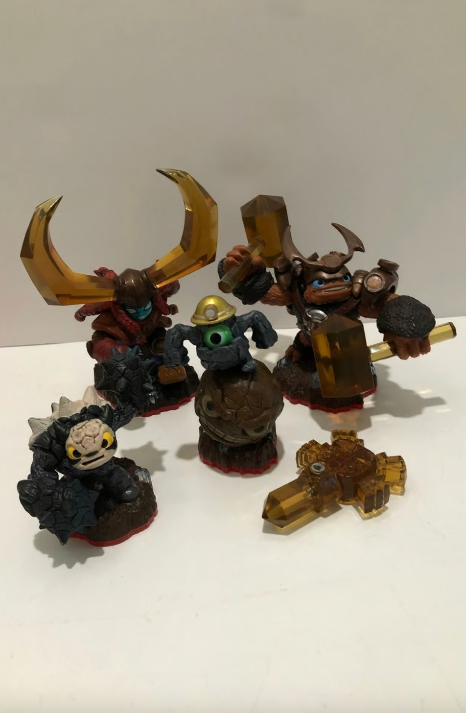 Skylanders Trap Team Complete Master Collection - 57 Figures - Includes Rare Spotlight, Blackout & Kaos Trap - Expansion Packs and Portal