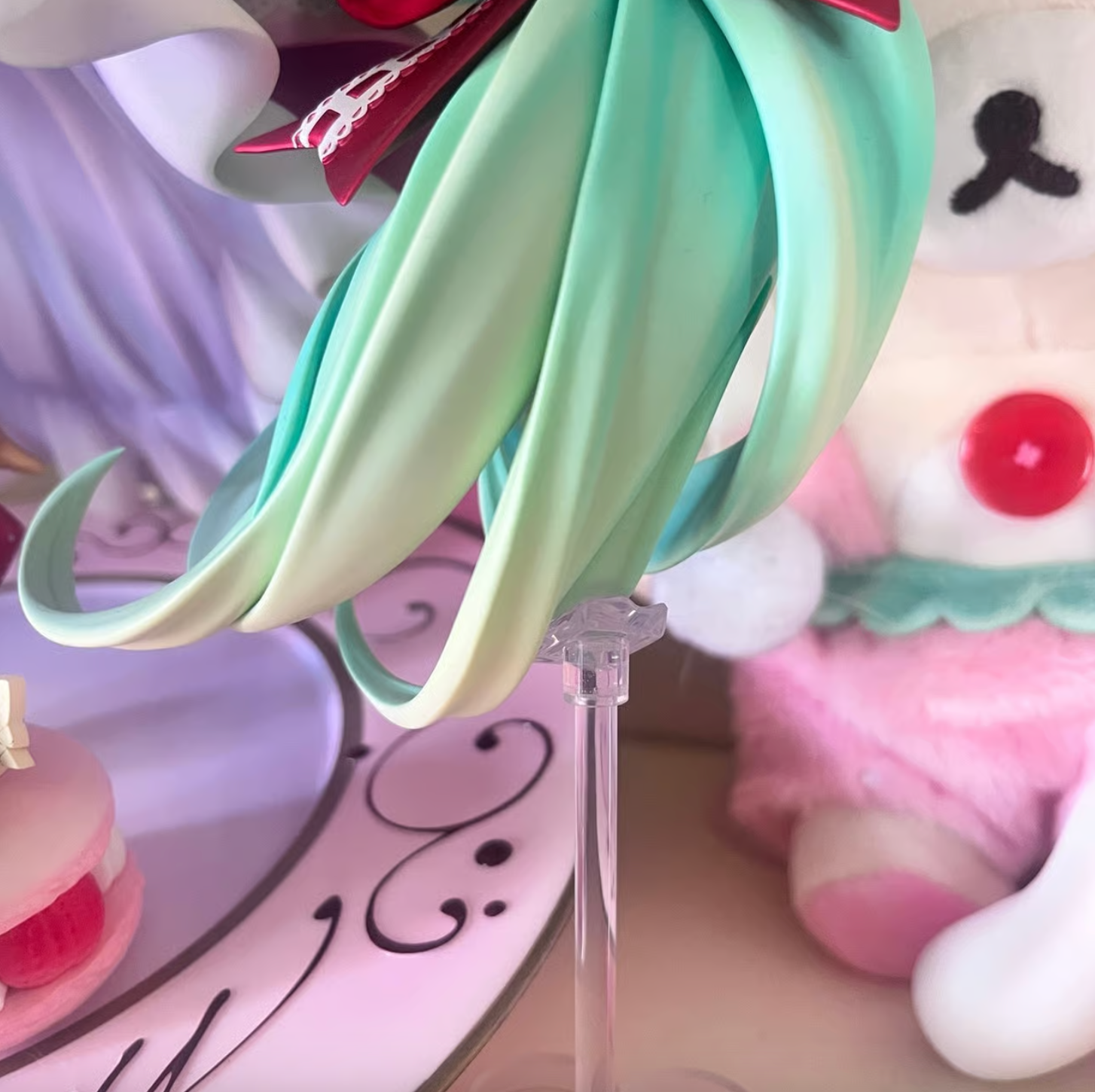 Hatsune Miku 15th Anniversary Ver. 1/7 Scale Figure - Strawberry Design by En Morikura - Good Smile Company - Authentic Anime Collectible